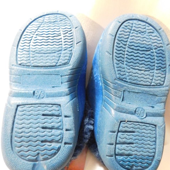 Disney Frozen 2 Clogs size Toddler 5-6 Brand New - Picture 3 of 3